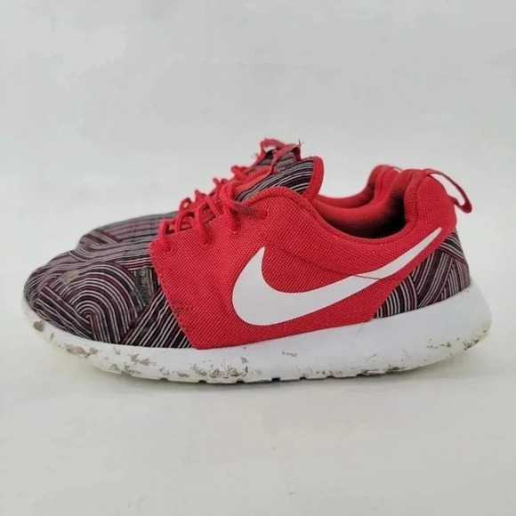Nike Roshe One Print - Free w/ Purchase of 3 others - Picture 1 of 10